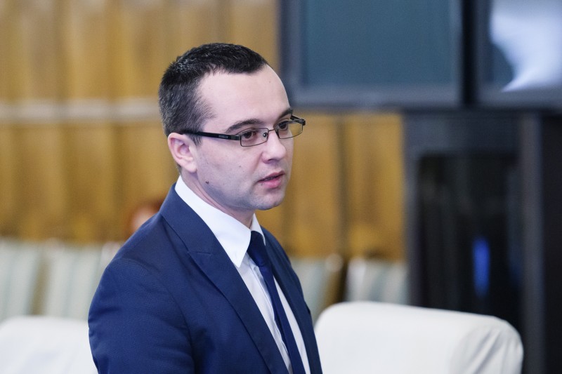 Contractele colective de muncă vor redeveni obligatorii în România