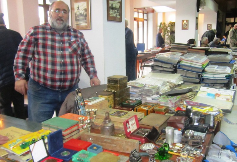 Zeci de colecționari prezenți la Târgul de la Tg.Mureș