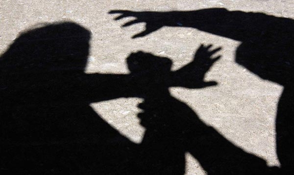 O fată de 16 ani din Tîrgu-Mureș a fost agresată azi