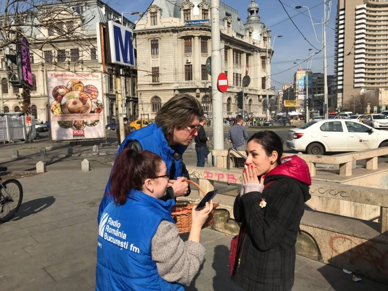 Bucureşti fm a început primavara sănătos, cu un măr frumos Bucureşti fm a început primavara sănătos, cu un măr frumos