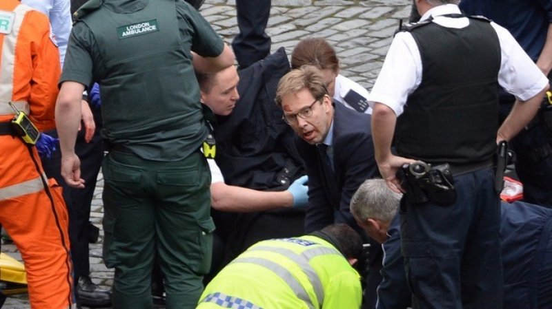 Atacul terorist din Londra – doi suspecţi rămân în arest, alţi şapte au fost eliberaţi