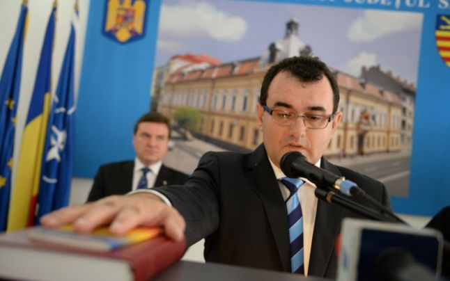 Noul prefect de Sibiu, învestit în funcție Noul prefect de Sibiu, învestit în funcție