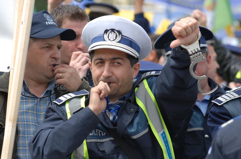 UPDATE: S-a încheiat protestul polițiștilor