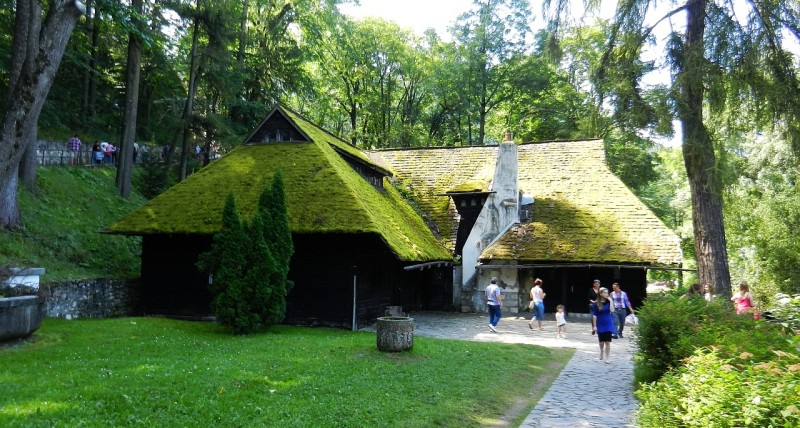 Casa de Ceai a Reginei Maria de la Castelul Bran se redeschide astăzi