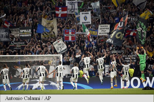 Alb-negru în UEFA Champions League