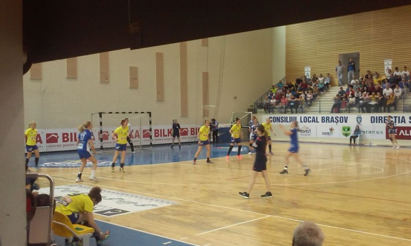 Corona Braşov a cedat clar în faţa campioanei Europei, CSM Bucureşti: 26-36 Corona Braşov a cedat clar în faţa campioanei Europei, CSM Bucureşti: 26-36