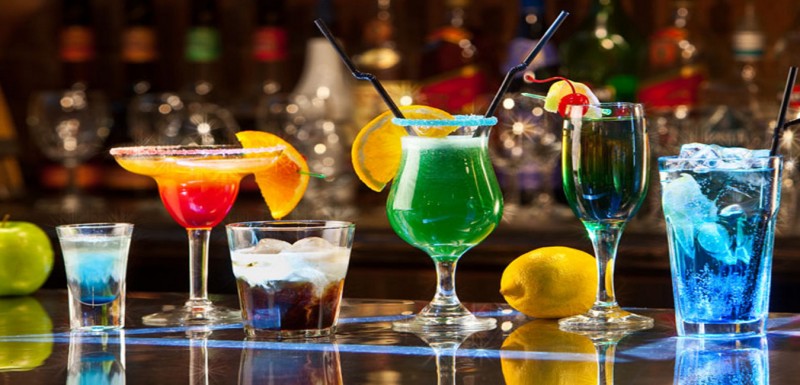 Cocktail-uri, la rang de artă