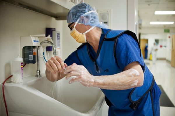 A apărut Ghidul de management al Infecțiilor Asociate Asistenței Medicale A apărut Ghidul de management al Infecțiilor Asociate Asistenței Medicale