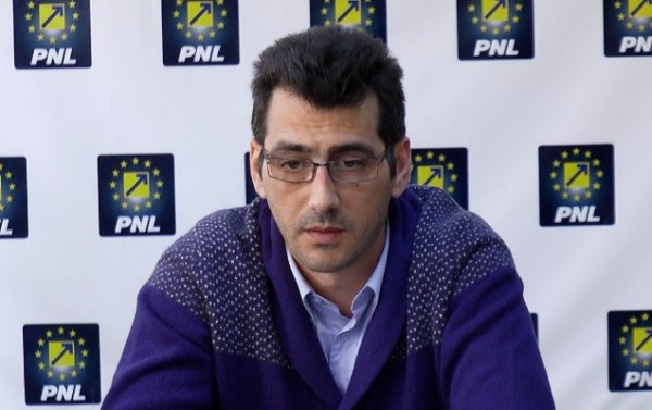 Adrian Oprică a fost reconfirmat în funcția de șef al Organizaţiei municipale a PNL Brașov