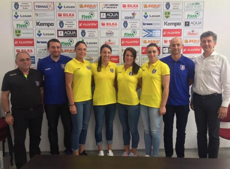 A fost prezentat oficial noul antrenor al Coronei Brașov, alături de primele transferuri