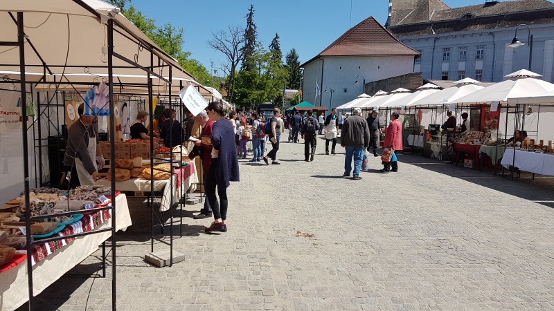 Târg de bunătăți în Cetatea medievală din Tg.Mureș