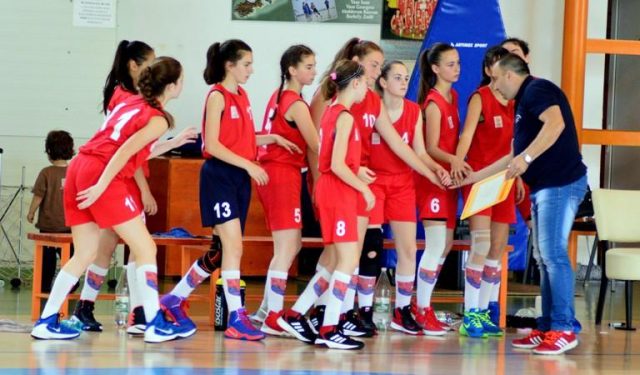 Junioarele reghinene, debut cu dreptul la turneul final