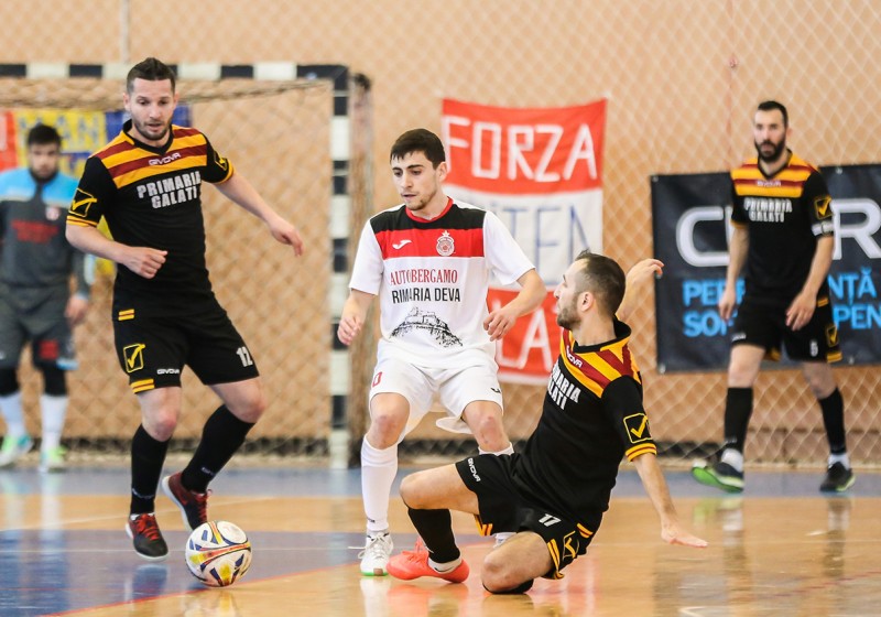Continuă lupta pentru medalii în Liga I de futsal