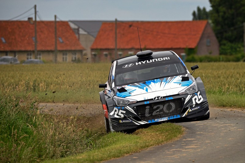 Echipaj grav rănit la Transilvania Rally Echipaj grav rănit la Transilvania Rally