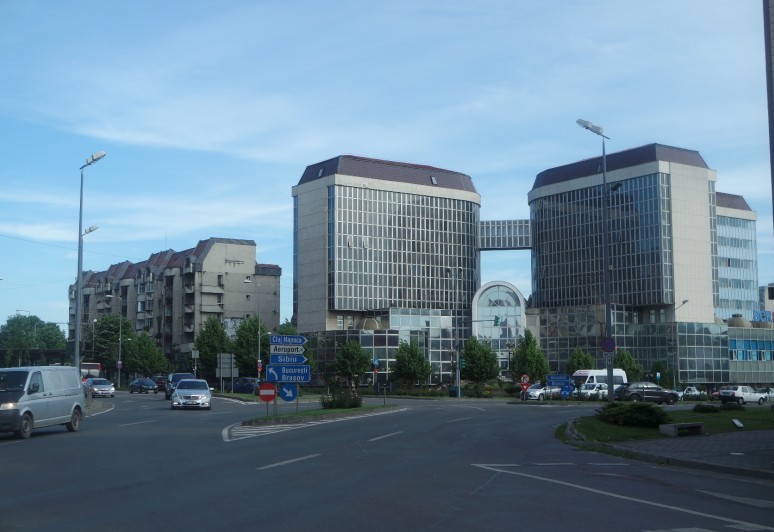 Protest spontan la Administrația Finanțelor Publice Mureș