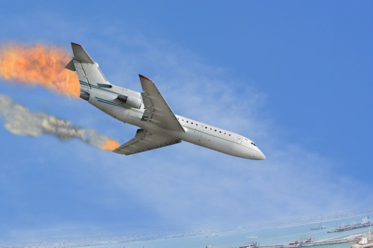 Numărul evenimentelor aviatice civile raportate în România, în 2016, a crescut