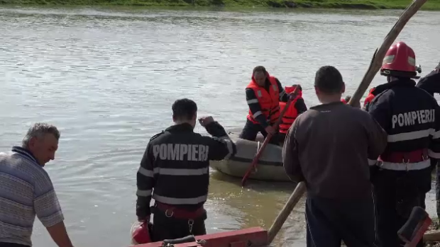 Persoană căzută în râul Mureș, la Reghin