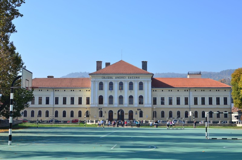Eleva Flavia Tăraş din Brașov a obținut locul III la Bacalaureatul special