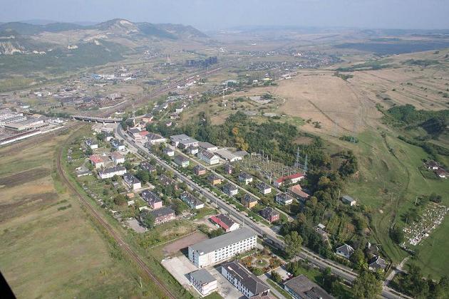 Proprietarii clădirilor neîngrijite din Copşa Mică vor plăti impozite mărite cu 200%
