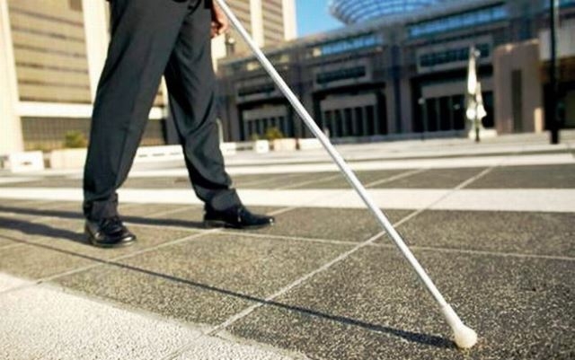 Sporul de 15% pentru persoanele cu handicap vizual, prevăzut în proiectul Legii salarizarii, a fost respins de Comisia de muncă din Senat