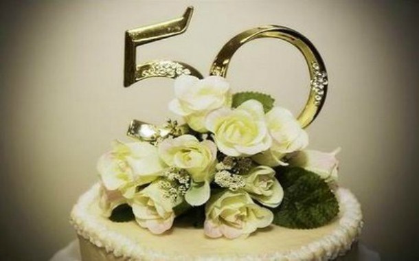 29 de cupluri din Sfântu Gheorghe care aniversează nunta de aur şi diamant, felicitate de Primărie