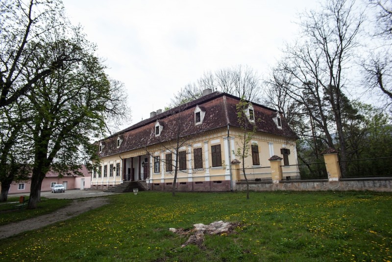 Covasna: Castelul Miko din Olteni va fi reabilitat, inclusiv cu fonduri din PNRR, pentru a găzdui un muzeu ecvestru Covasna: Castelul Miko din Olteni va fi reabilitat, inclusiv cu fonduri din PNRR, pentru a găzdui un muzeu ecvestru