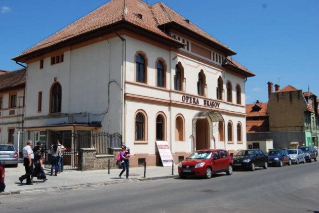 Astăzi are loc la Brașov Festivalul de Folclor și Romanțe „Ion Blăjan”