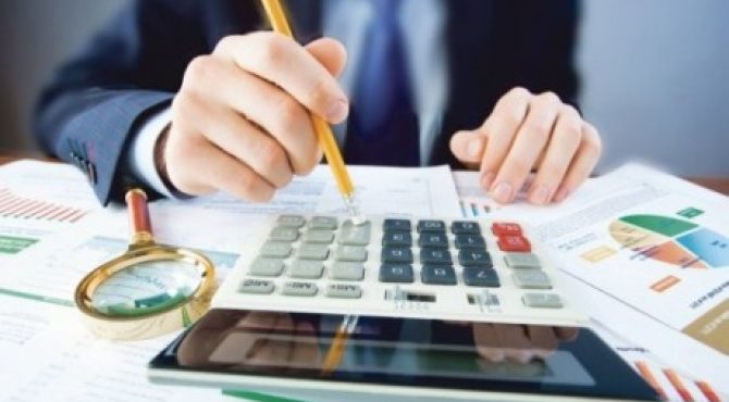 Tinerii vor fi scutiți de impozitul pe venit la prima încadrare în muncă