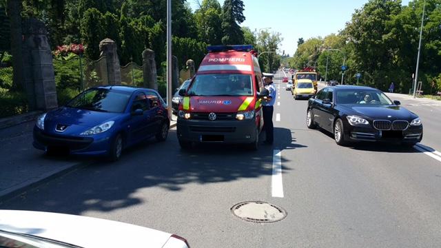 Două permise reținute în Mureș pentru neacordarea de prioritate ambulanțelor