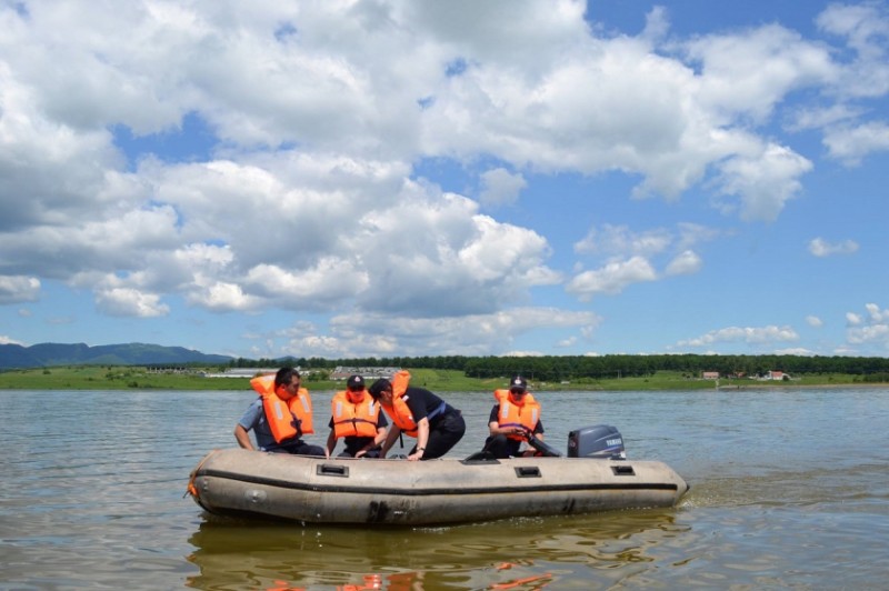 Tânăr de 17 ani, înecat la balastiera de la Ghimbav
