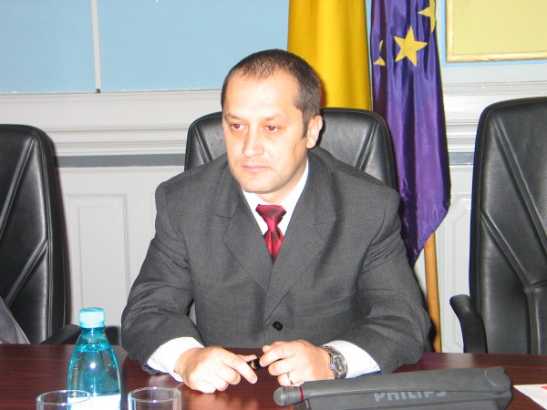 Doi primari brașoveni au rămas fără mandat Doi primari brașoveni au rămas fără mandat
