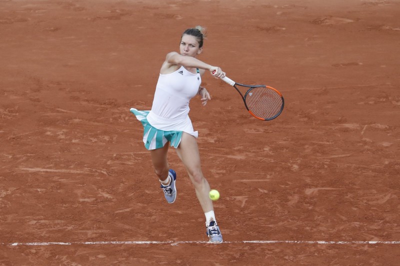 Simona Halep și Irina Begu, în optimi la Roland Garros