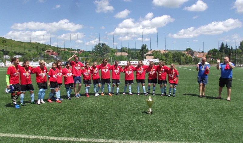 Fetele din Od. Secuiesc, campioane naționale la fotbal junioare