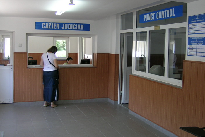 Cetăţenii pot obţine certificatele de cazier judiciar