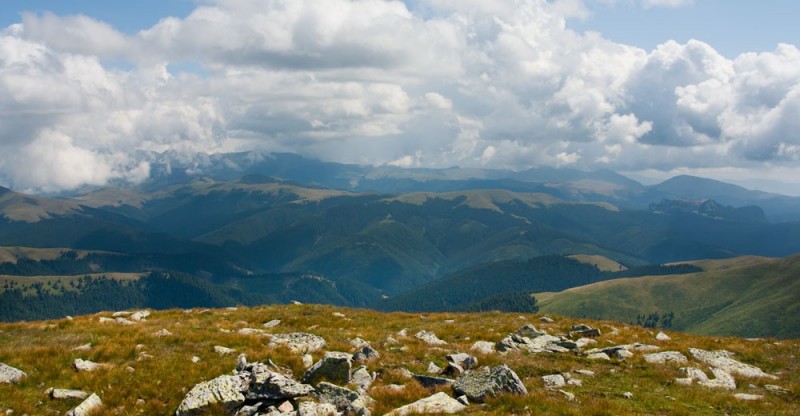 UPDATE: Acţiune de căutare a unor turişti dispăruţi în Masivul Leaota