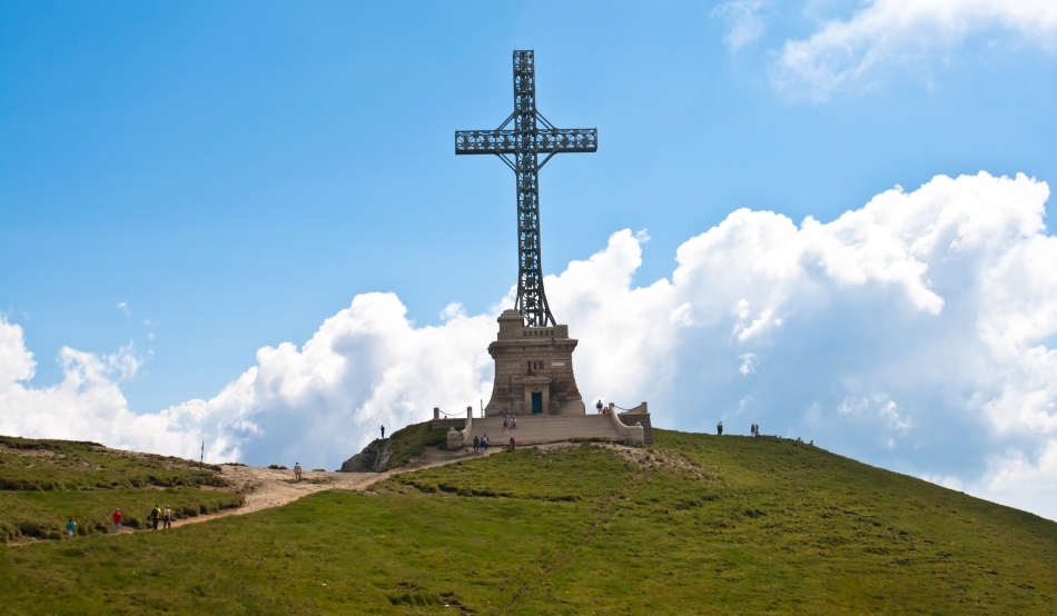 Ceremonie la „Crucea comemorativă a Eroilor români din Primul Război Mondial”