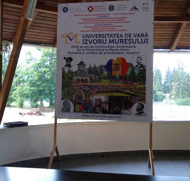 Continuă dezbaterile la Universitatea de Vară de la Izvoru Mureşului