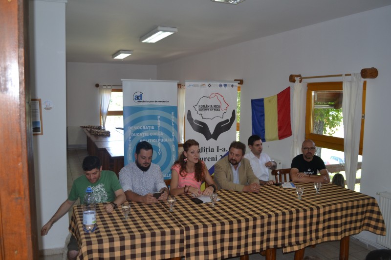 Start la înscrierea la Şcoala Naţională de Democraţie
