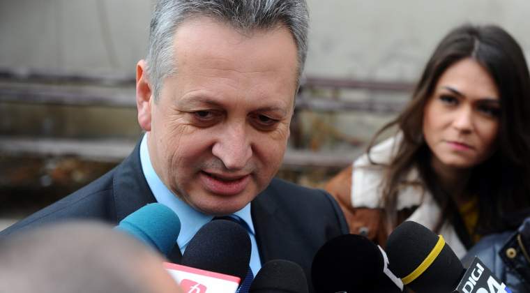 Fostul ministru al Transporturilor, Relu Fenechiu, va fi eliberat condiţionat astăzi din Penitenciarul Vaslui