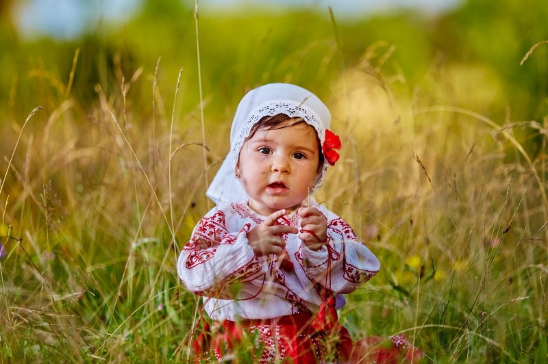 Costume populare românești pentru copiii din Covasna