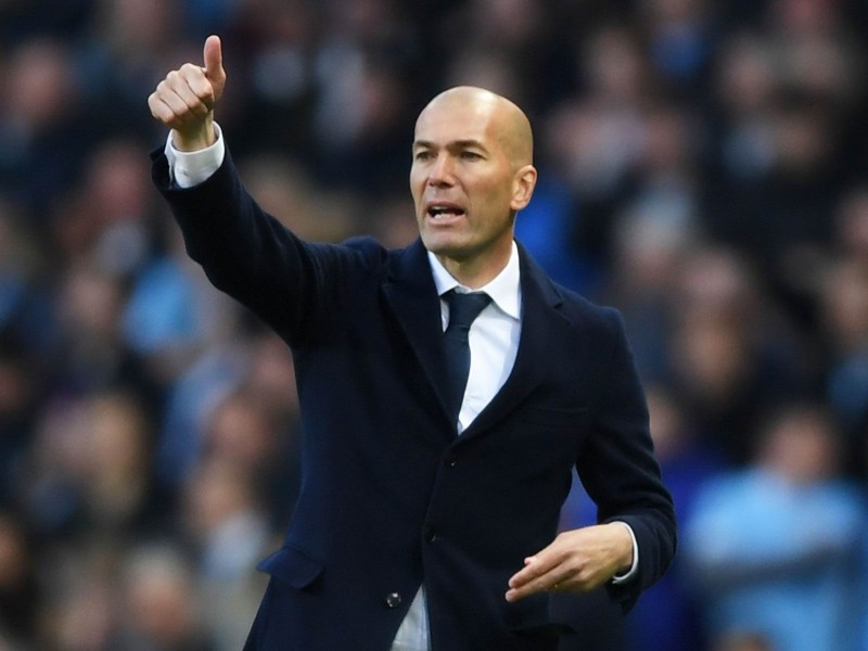 Zizou” rămâne la Real Madrid