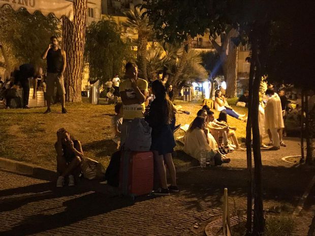UPDATE: MAE: Nu au fost primite solicitări de asistenţă consulară după seismul din Ischia