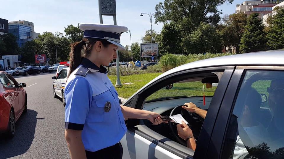 Continuă controalele în trafic