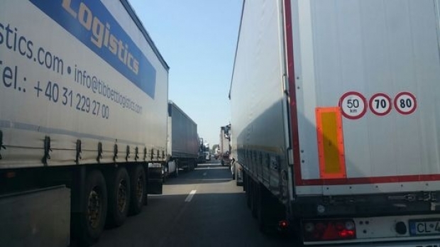 Restricții de trafic pentru camioane și trenuri Restricții de trafic pentru camioane și trenuri