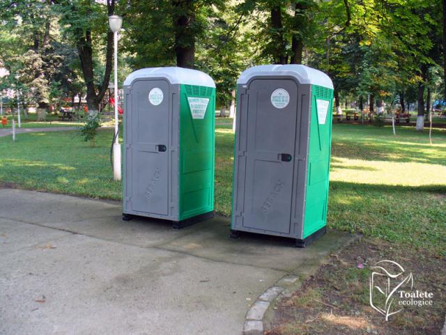 Apar toalete ecologice în Brașov