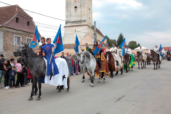 Festivalul Cavalerii Teutoni continuă la Feldioara, în județul Brașov