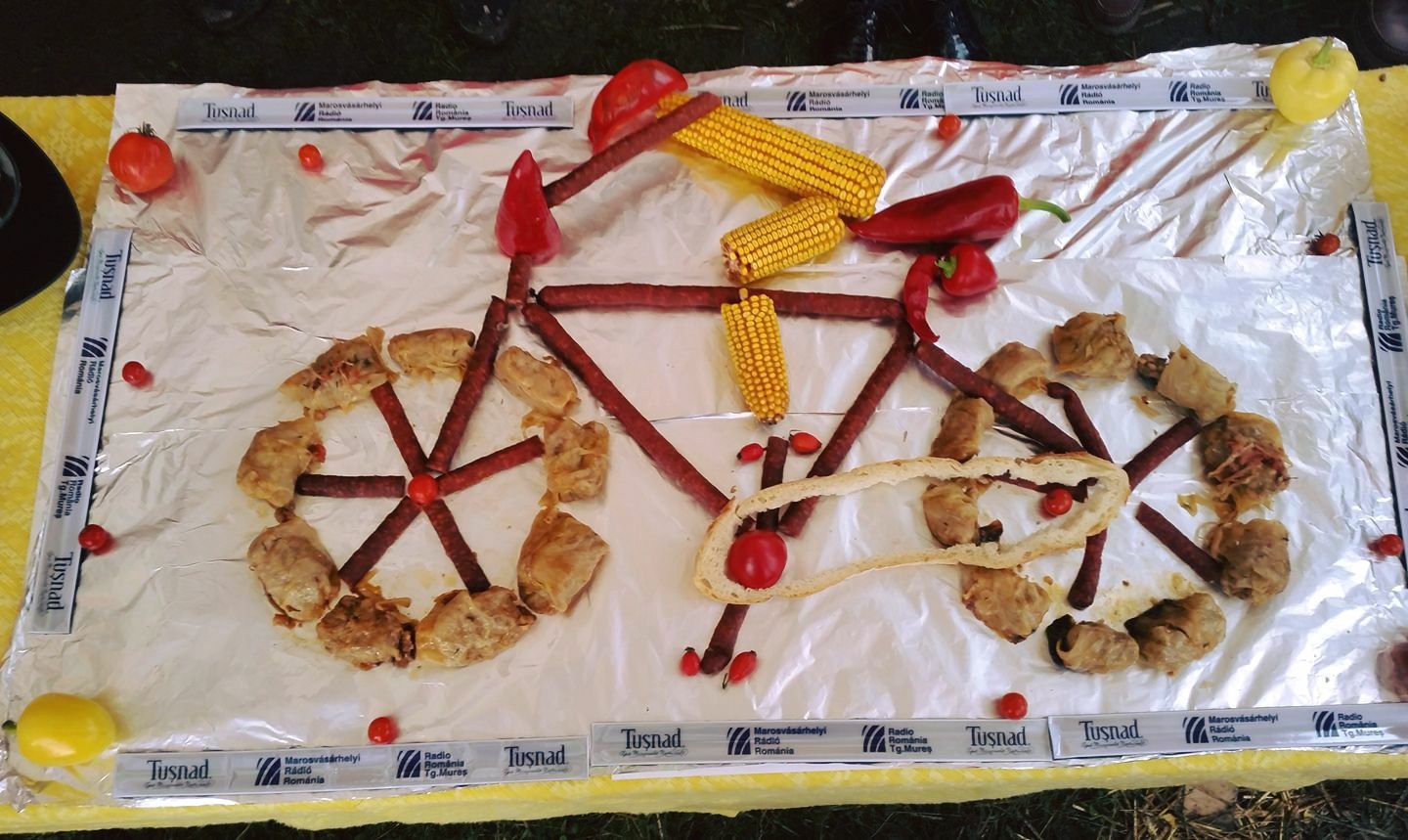 Membrii Caravanei Bicicleta participă astăzi la Festivalul Internațional al Sarmalelor