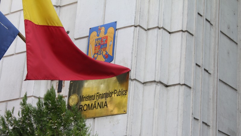 Ministerul Finanţelor anunţă că Guvernul nu intenţionează să introducă o taxă specială pe active de 0,5%