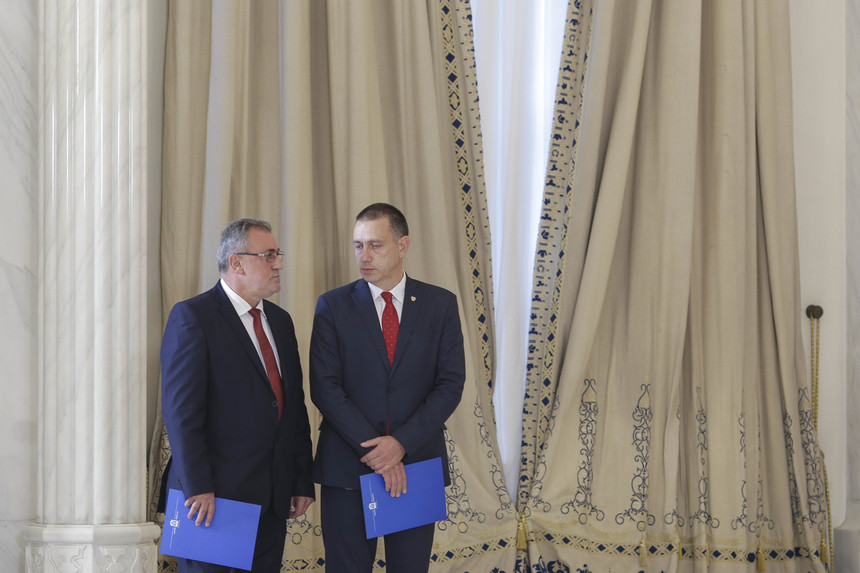 Noii miniştri de la Apărare şi Economie au depus jurământul Noii miniştri de la Apărare şi Economie au depus jurământul