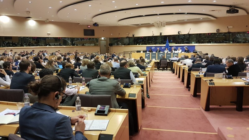 Uniunea Europeană ar putea modifica procedurile de accesare a fondurilor nerambursabile
